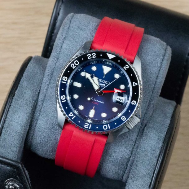 Daytona Gummirem i FKM med quick-release - R�d