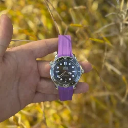 Curved End Gummirem med Foldespnde til Omega Seamaster Diver 300M - Lavendel