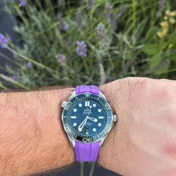 Curved End Gummirem med Foldespnde til Omega Seamaster Diver 300M - Lavendel