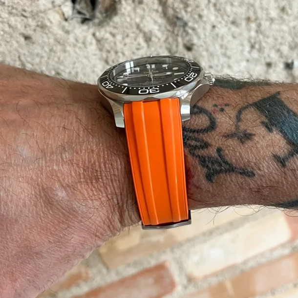 Curved End Gummirem til Omega Seamaster Diver 300M - Orange