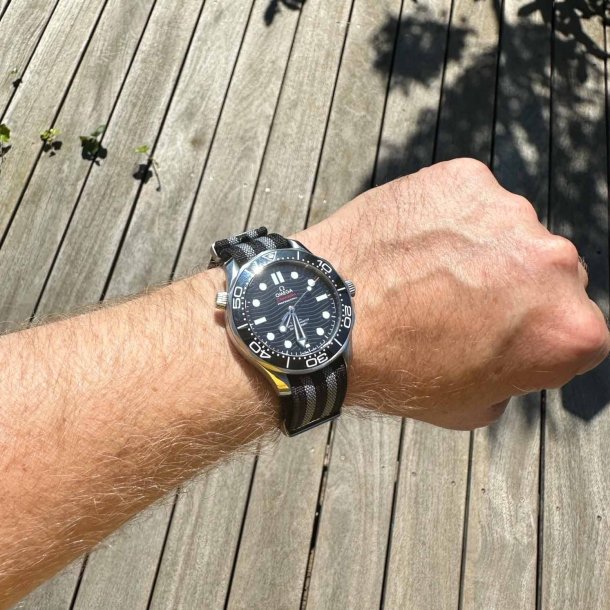 Riflet Natorem - Sorte og gr� striber - Bond's choice