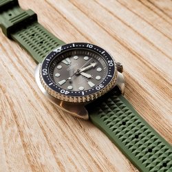 Vaffelmnstret gummirem i FKM med quick-release - Grn