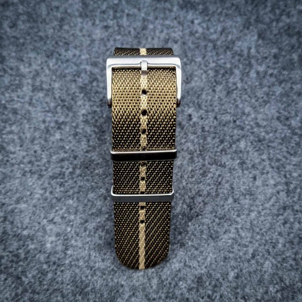 Natorem i Tudor-stil - Olivengr�n med beige stribe