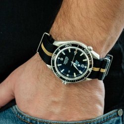 Riflet Natorem - Sort med beige stribe