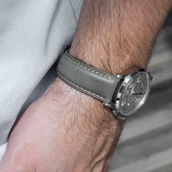 Rustik Lderrem med Quick-release - Gr med beige syninger