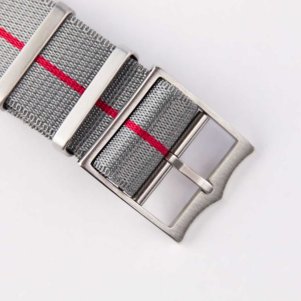 Single Pass Luksus - Gr� med r�d stribe