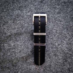 Natorem i Tudor-stil - Marinebl/sort med grn stribe