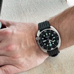 Vaffelmnstret gummirem i FKM med quick-release - Sort